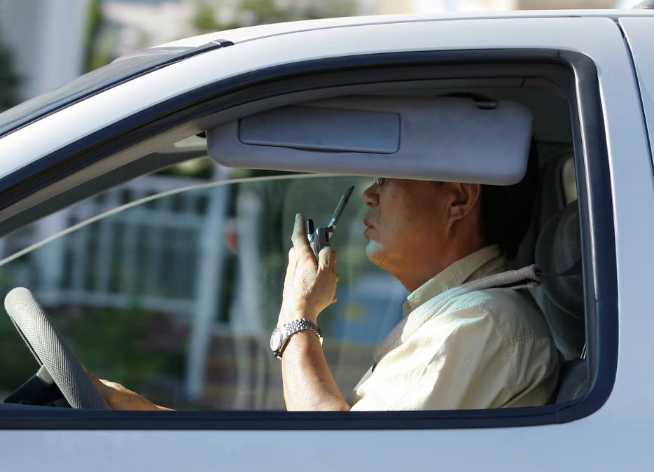 美国这些新法将于2025年生效！有关人工智能、堕胎、最低工资等